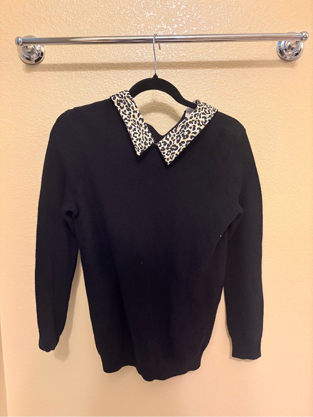 Black Women's Sweater with Leopard Print Collar